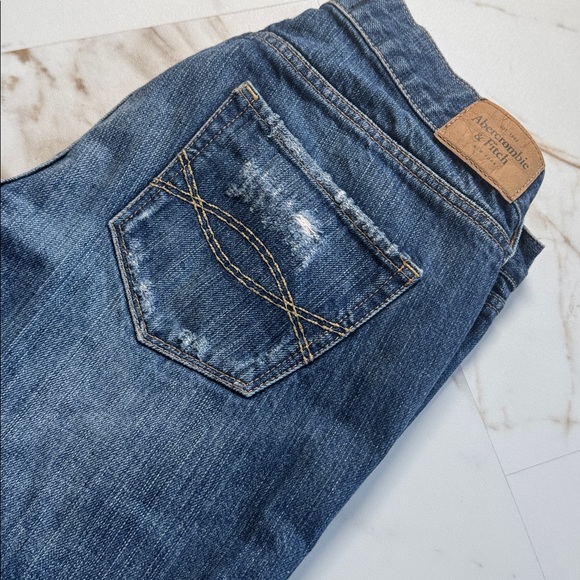 Y2K Abercrombie & Fitch Distressed Bootcut Emma Jeans Sz 8R Trendy - Picture 2 of 12